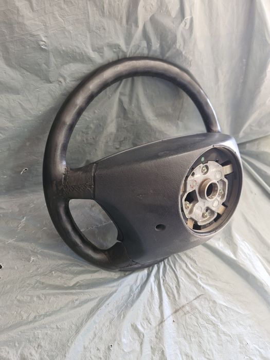 Волан за Мерцедес 124