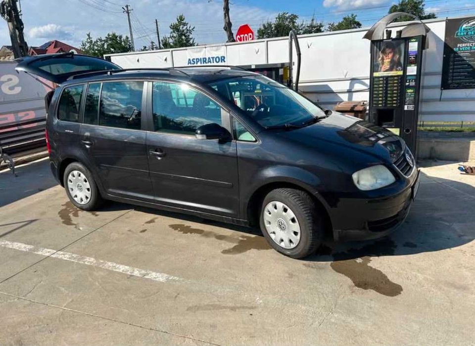 Vând Vw Touran din 2006