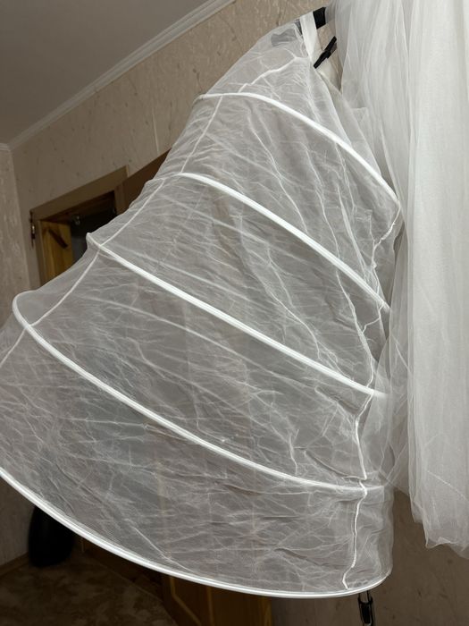 Свадебное платье 42-46 р-р