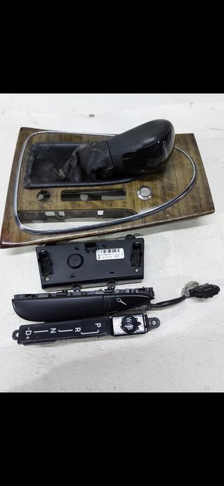 Панел ,кожен маншон ск.лост ,управления мерцедес W211 2.2  автоматик