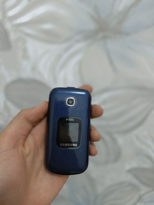 Samsung gusto bn nokia knopkali telefonlar
