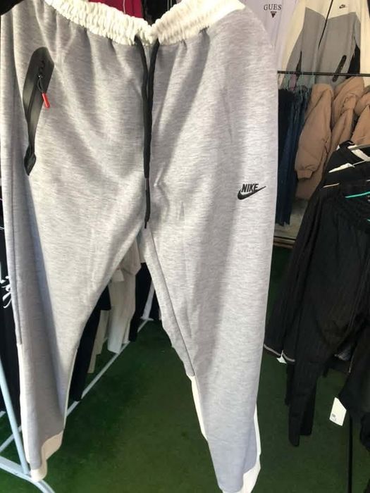 Vand Nike tech flex