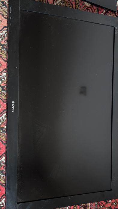 Sony televizor sotiladi ishlaydi, pulti bor