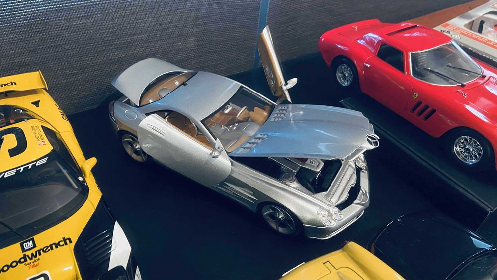 Mercedes Benz 1:18 колекционерски модели Мерцедес Бенц