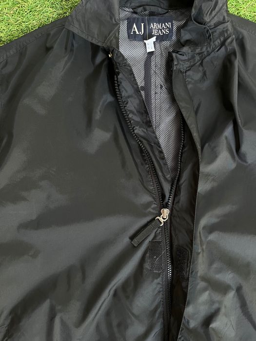 Мъжко яке / ветровки : Armani Jeans XL