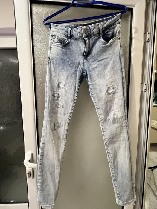 Детски дънки Zara размер 38, отговарят на 152