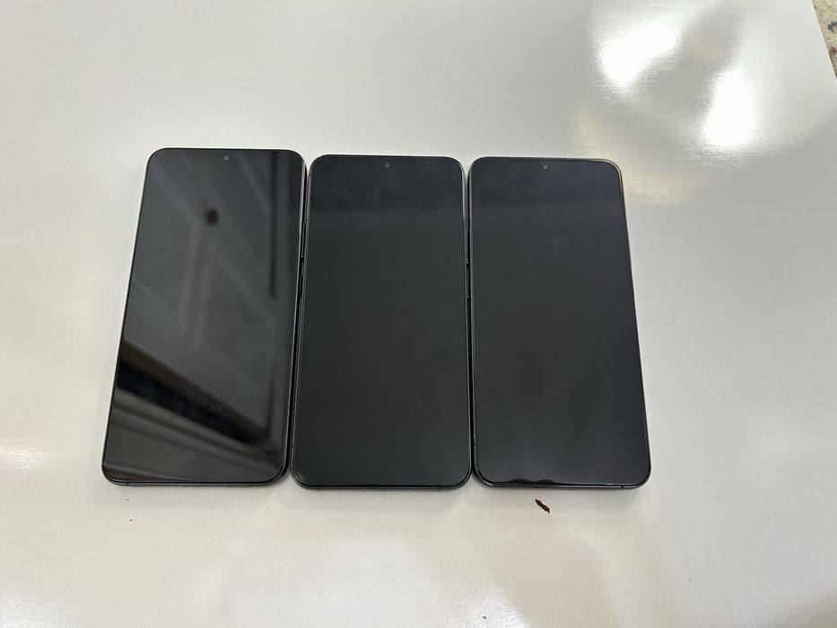 Samsung          s22+