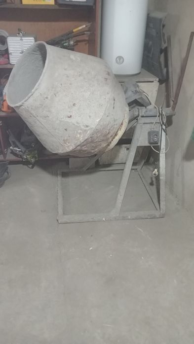 Продам бетономешалку
