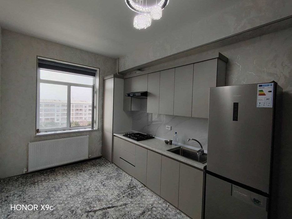 2 xona 75 kv komfort kvartira ijaraga beriladi.