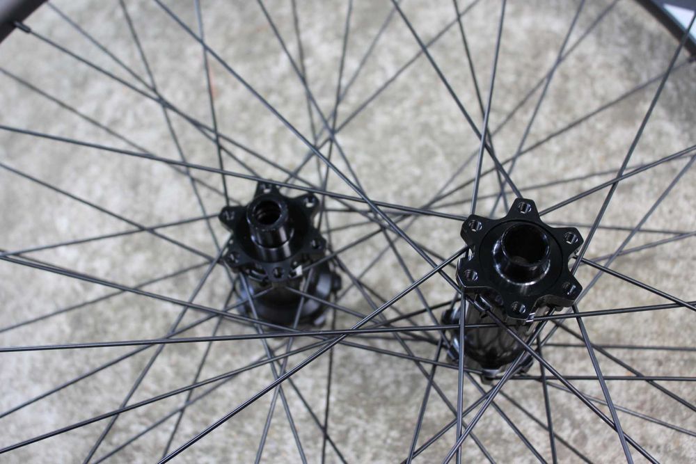 FSA E-MTB I29 Mullet - roti Enduro - Boost Carbon set roti Sram XD