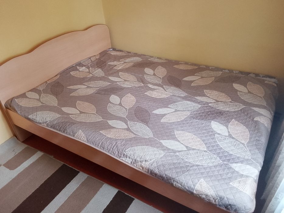 Продам 2х спальная кровать