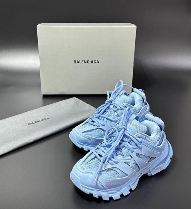 Balenciaga track