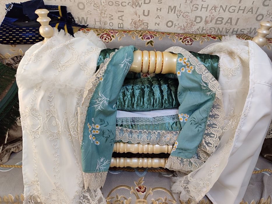 Yep yengi Hali Bola yotmagan Beshik