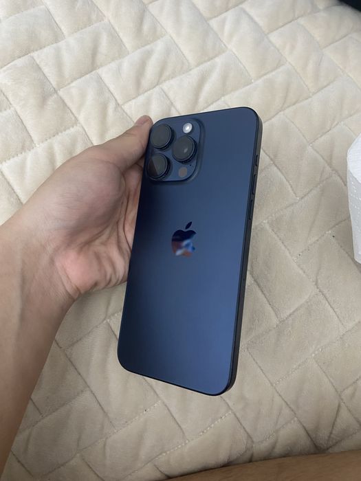 Продам IPhone 15 pro max 256