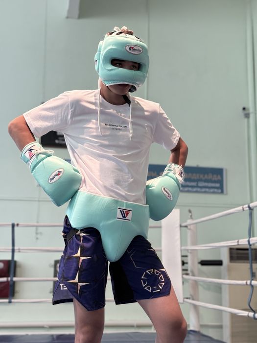 Шлем, перчатка, бандаж