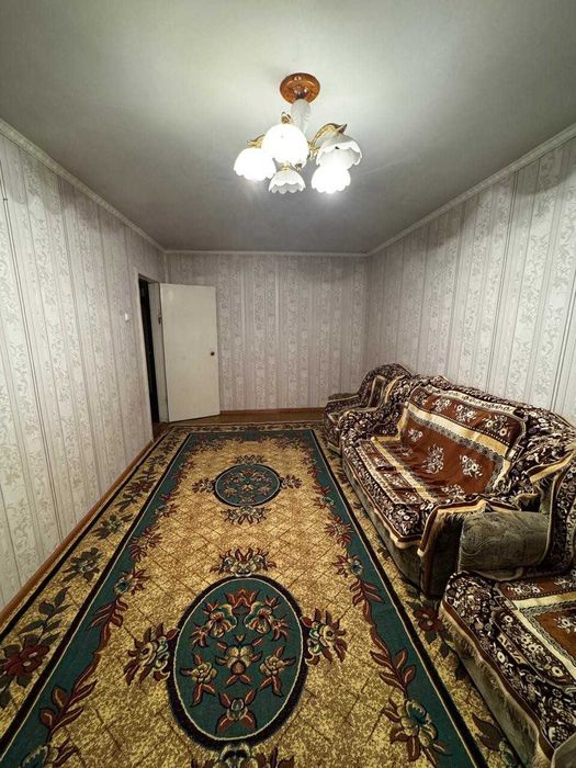 Продажа 2-комнатной квартиры район школьник
