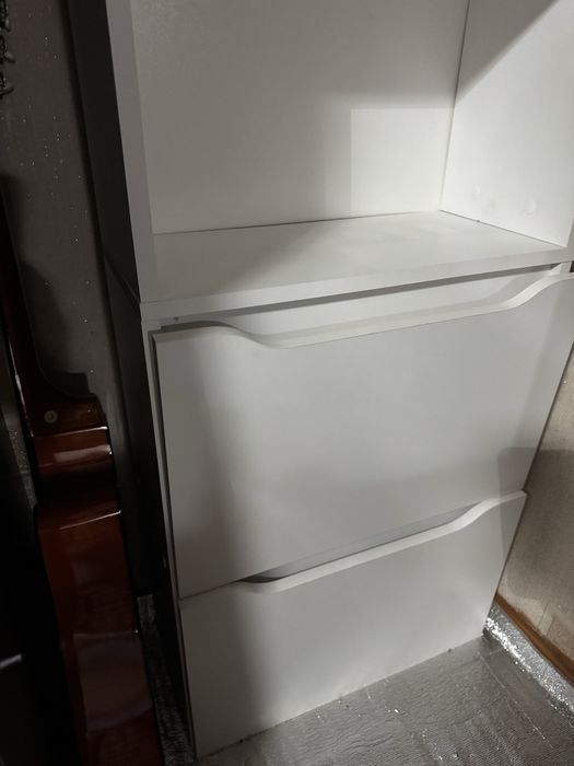 Шкаф в белом цвете