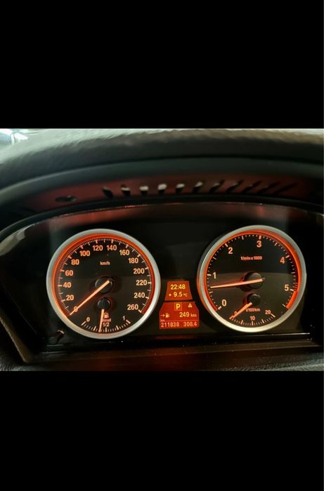 Джип BMW X6  3.5 SD