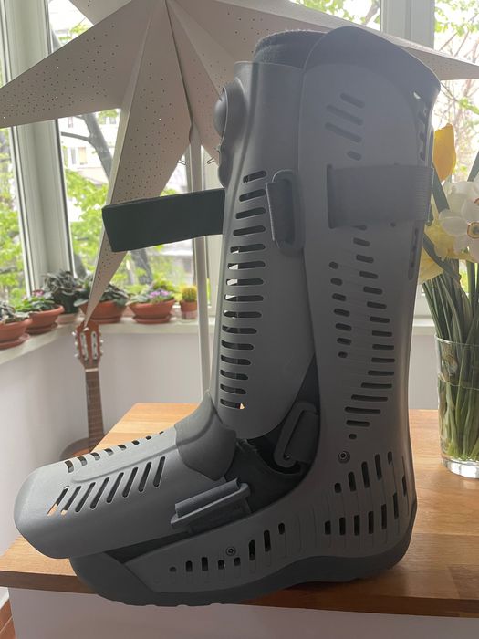 Orteza glezna Ossur Rebound Air Walker M fractura glezna