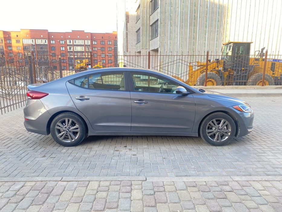 Hyundai Elantra продам