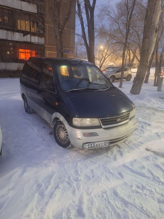 Продам Nissan largo