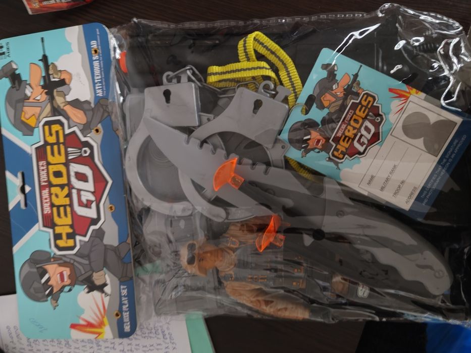 Прлдам игпушки оптом 1000