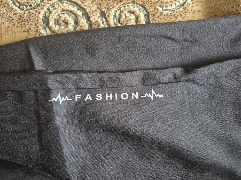 Pantaloni de Vara Noi