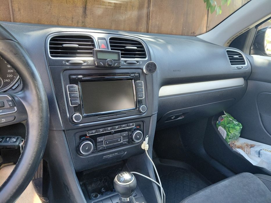 VOLKSWAGEN Golf 2011