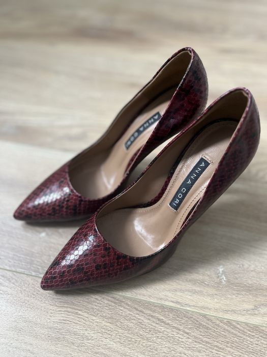 Pantofi superbi de piele , femei , marimea 38 - NOI! ANNA CORI