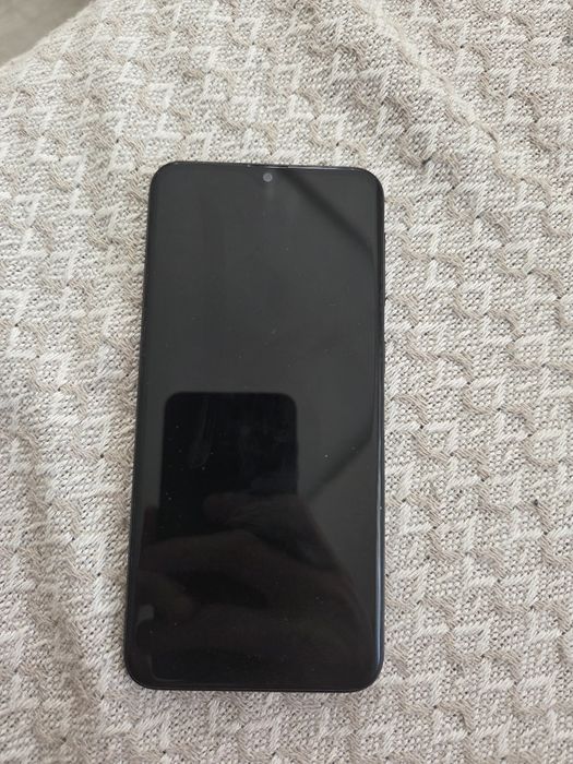 Samsung Galaxy A20 64GB – Funcțional, stare bună