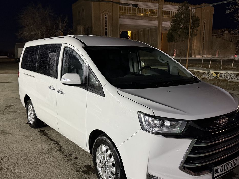 Jac M4 aftamat karobka