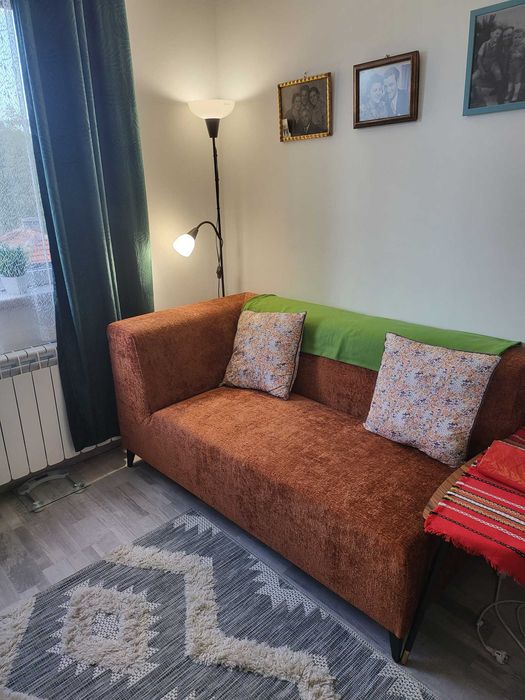 Дава се под наем Двустаен апартамент в София, Лозенец - 80 кв.м за 270 € - Снимка #2