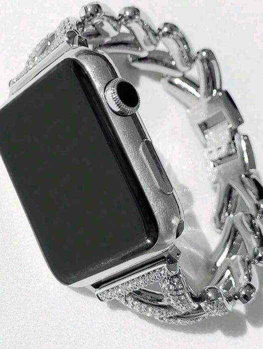 Два броя каишки за часовник