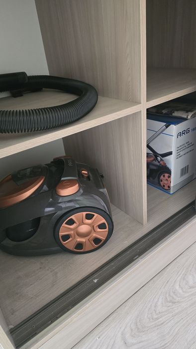 Продам отличный пылесос