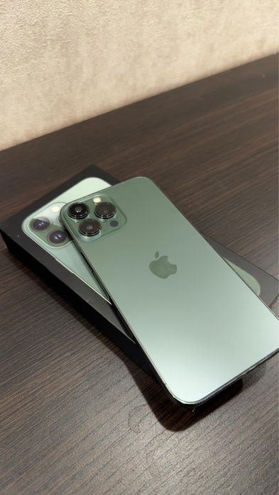 Продам Айфон 13 про Макс