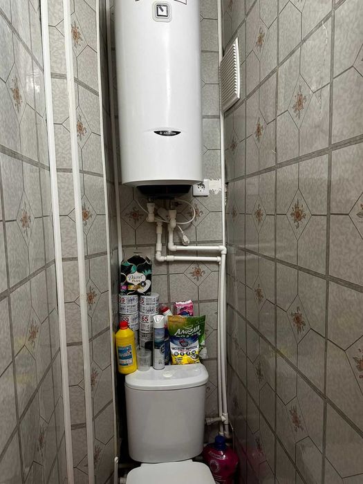 продам 2х комн кв за Достыком