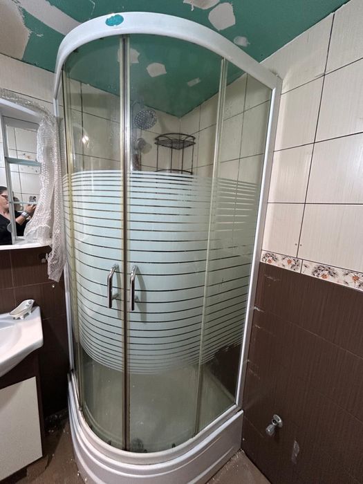 Cabina dus 90/90 cm 450 lei