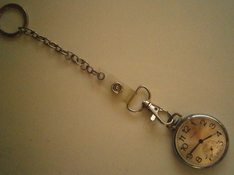 МОЛНИЯ, сделано в СССР, кал. 3602, 18 камней! Като нов!