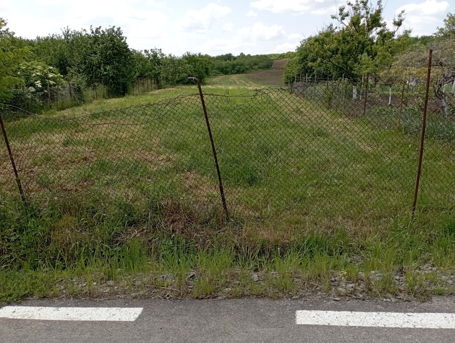 Vând teren intravilan în Crișeni Zalău