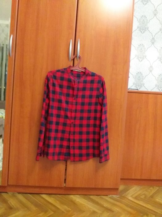 Продаются модные рубашки унисекс.