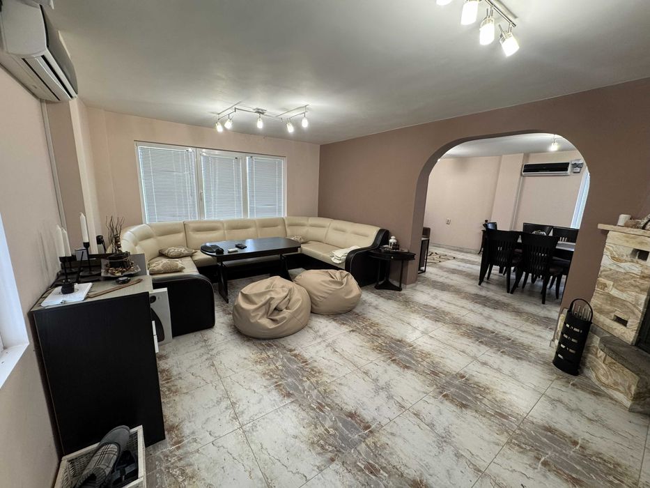 Продава се Къща в с. Драговищица, Област София-област - 383 кв.м за 993 €/кв.м - Снимка #11