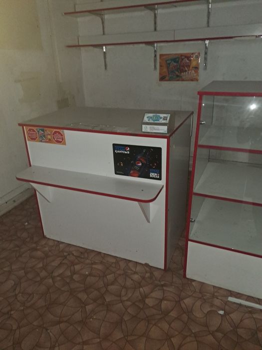 Стеллажи, полки разные
