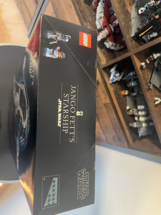 Lego Star Wars Jango Fett’s Starship UCS 75409
