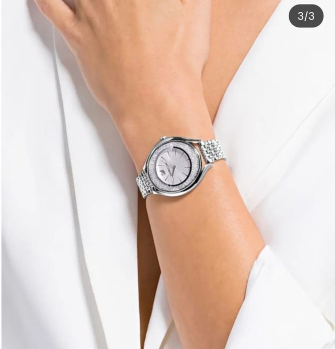 Часы женские Swarovski