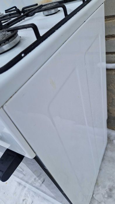 Продам газовую плиту