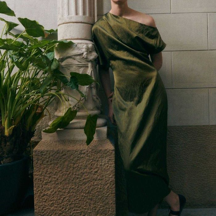 Massimo Dutti rochie midi asimetrica umar gol kaki verde superba