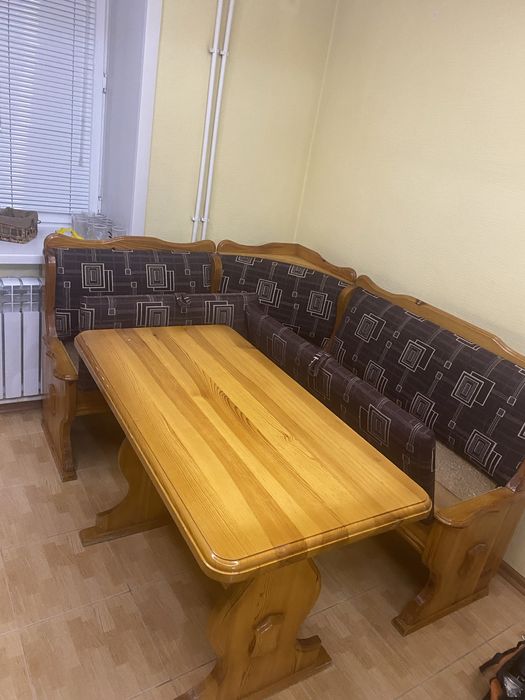 Кухонный деревянный уголок