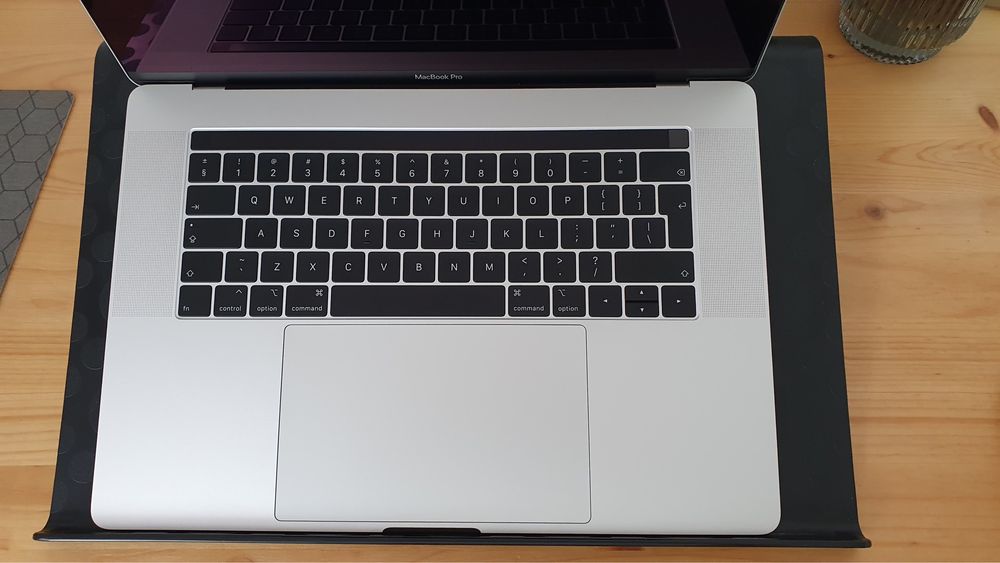 Apple MacBook Pro Intel i7 15 inch 32Gb ram