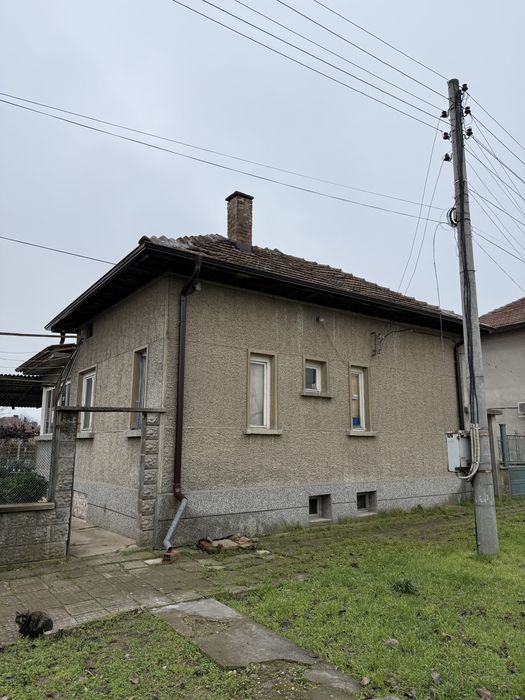 Продава се Къща в Левски - 122 кв.м за 343 €/кв.м - Снимка #1