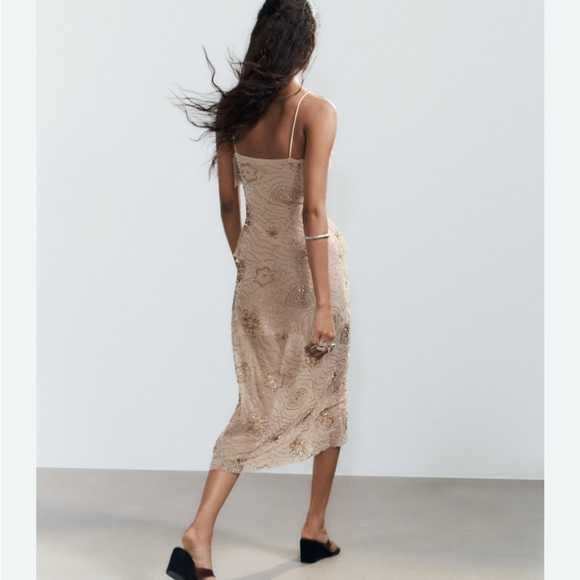 Елегантна нова рокля ZARA с етикет, размер S, 59€